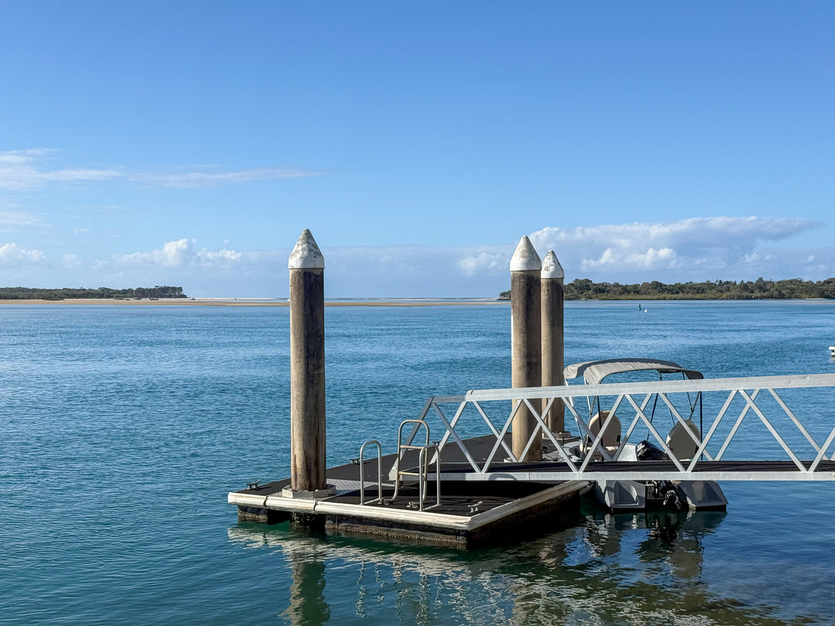 The Pontoon